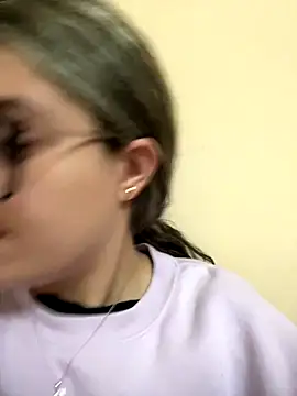 katiaa lovv online show from January 2026 06:10:02 PM