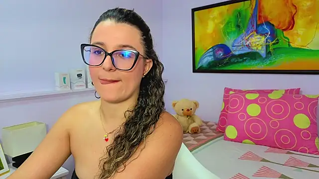 Snapshot of katiaa_lovv chatting on April 2026 07:51:01 PM katiaa lovv online show from April 2026 07:51:01 PM