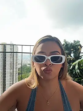 Snapshot of itsdanividarte chatting on December 2025 08:38:02 PM itsdanividarte online show from December 2025 08:38:02 PM