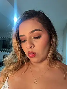 Snapshot of itsdanividarte chatting on February 2026 02:53:01 AM itsdanividarte online show from February 2026 02:53:01 AM