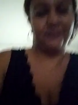 MEYBELLATINA online show from November 2025 12:42:01 AM