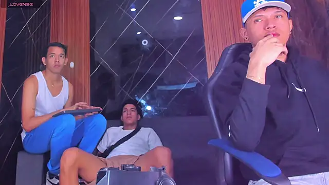 Stiben boy online show from November 2025 04:04:01 AM