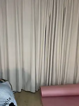 Luoo- online show from September 2025 08:25:02 PM