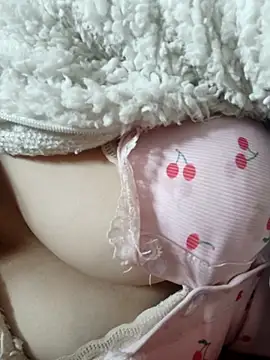 Snapshot of Paul-paul11 chatting on January 2026 01:32:02 AM Paul-paul11 online show from January 2026 01:32:02 AM