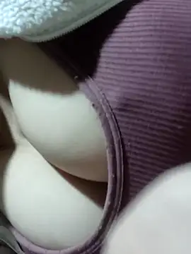 Snapshot of Paul-paul11 chatting on March 2026 03:18:02 PM Paul-paul11 online show from March 2026 03:18:02 PM