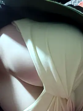 Snapshot of Paul-paul11 chatting on March 2026 09:41:02 PM Paul-paul11 online show from March 2026 09:41:02 PM