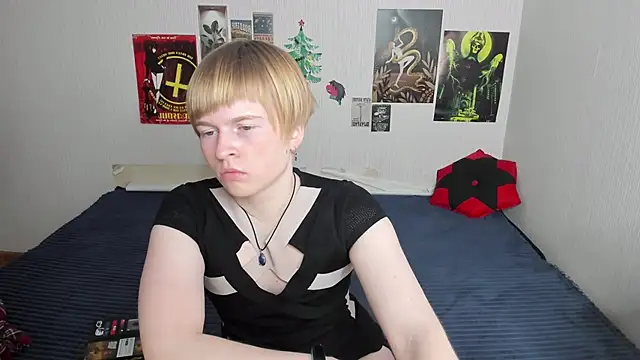 Cattie w  online show from April 2026 01:16:01 AM