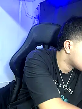 Snapshot of loki32men chatting on October 2025 07:33:02 PM loki32men online show from October 2025 07:33:02 PM