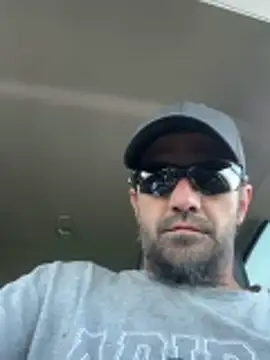 Snapshot of Derrickandash chatting on May 2026 09:45:02 PM Derrickandash online show from May 2026 09:45:02 PM