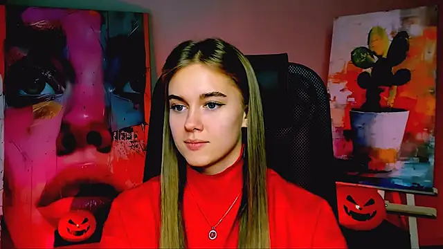 JuneWoods online show from October 2025 06:23:02 AM