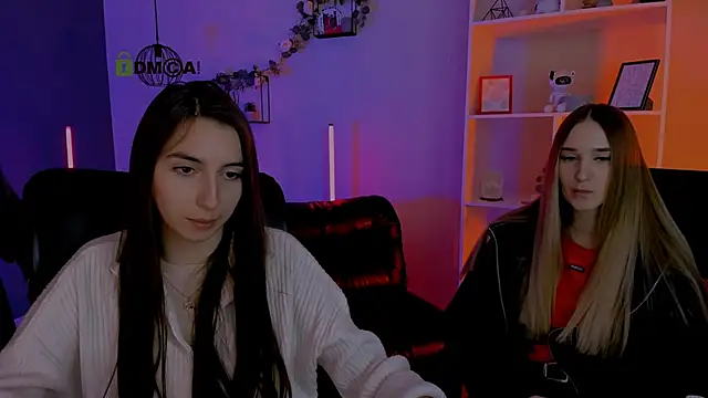 leslie bird online show from April 2026 12:23:01 PM