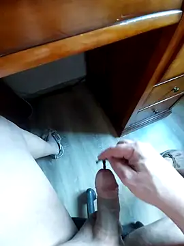 azery27000 online show from December 2025 01:39:02 PM