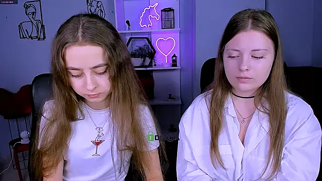 rebecca smile online show from November 2025 01:25:02 PM