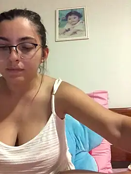 Snapshot of larj021bb chatting on November 2025 02:21:01 AM larj021bb online show from November 2025 02:21:01 AM