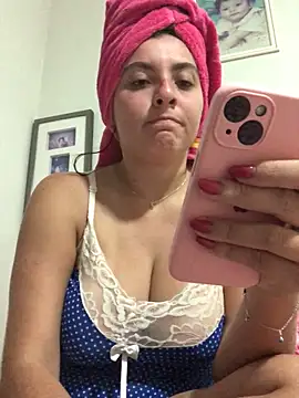 Snapshot of larj021bb chatting on February 2026 11:00:01 PM larj021bb online show from February 2026 11:00:01 PM