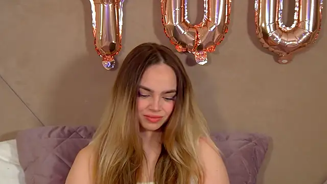 Snapshot of AnitaVenture chatting on February 2026 04:24:01 AM AnitaVenture online show from February 2026 04:24:01 AM