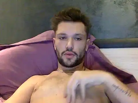 Snapshot of babykriss chatting on October 2025 06:39:01 PM babykriss online show from October 2025 06:39:01 PM