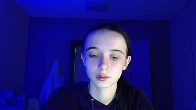 Emilia Light online show from November 2025 07:35:02 PM