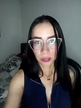 YaraDuartee online show from April 2026 12:10:01 AM