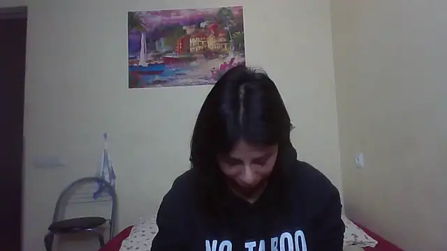 Snapshot of QueenMomyS chatting on November 2025 12:49:01 PM QueenMomyS online show from November 2025 12:49:01 PM