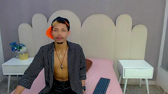 ryan bigcock online show from October 2025 03:14:02 AM