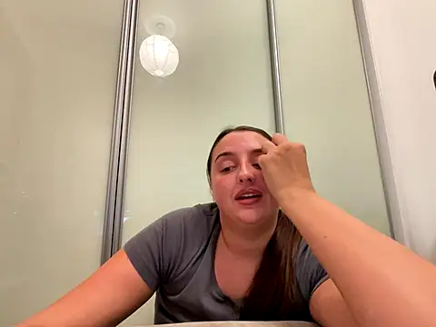 Playfulvixen25 online show from October 2025 03:01:02 AM