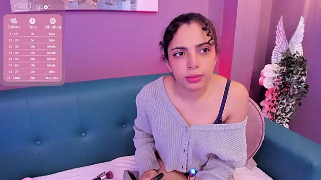 Alessiia   online show from February 2026 03:33:01 AM