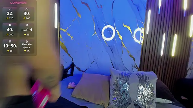 NoahVidall online show from March 2026 05:37:02 AM