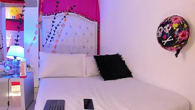 XaanderGrey online show from October 2025 07:27:02 PM