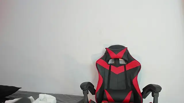 XaanderGrey online show from November 2025 07:24:01 PM