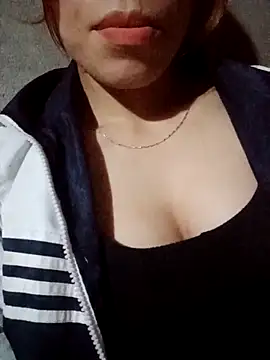 nhinhi-sexy online show from October 2025 09:45:01 PM