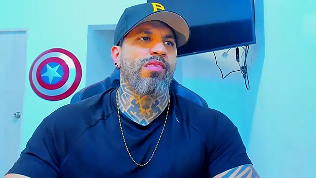 Snapshot of JoshRigby chatting on January 2026 07:28:02 PM JoshRigby online show from January 2026 07:28:02 PM