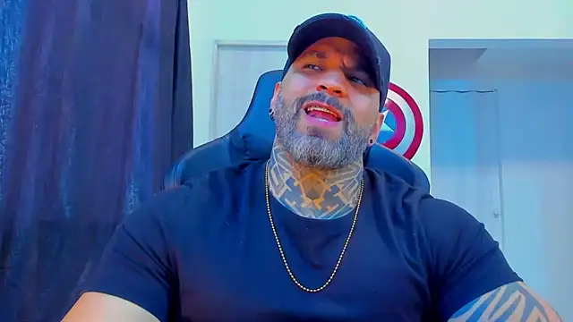 Snapshot of JoshRigby chatting on February 2026 08:24:02 PM JoshRigby online show from February 2026 08:24:02 PM