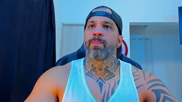 Snapshot of JoshRigby chatting on February 2026 06:52:02 PM JoshRigby online show from February 2026 06:52:02 PM