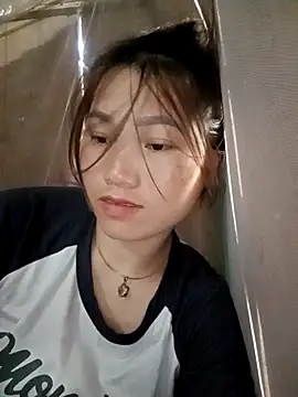 min-xinh online show from October 2025 09:10:01 AM