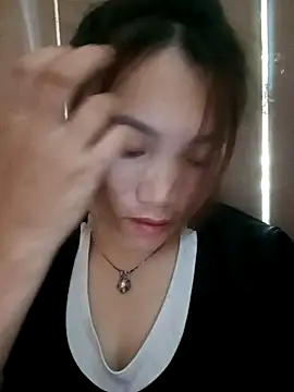 min-xinh online show from October 2025 06:26:02 AM