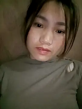 min-xinh online show from November 2025 09:28:01 PM