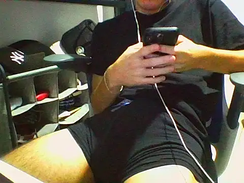 AlbertoRuiz086 online show from October 2025 07:49:02 AM