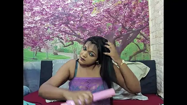 Snapshot of indianswtbella chatting on July 2026 05:04:02 AM indianswtbella online show from July 2026 05:04:02 AM