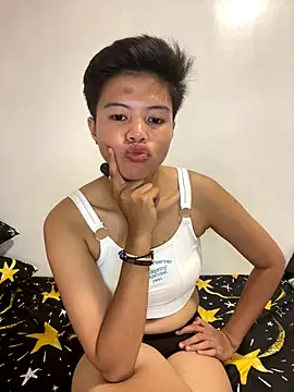 Snapshot of Obre17 chatting on November 2025 02:32:02 PM Obre17 online show from November 2025 02:32:02 PM