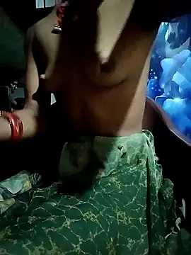 Snapshot of Lona2525 chatting on November 2025 07:37:01 PM Lona2525 online show from November 2025 07:37:01 PM