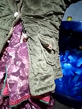 Snapshot of Lona2525 chatting on December 2025 06:16:01 PM Lona2525 online show from December 2025 06:16:01 PM