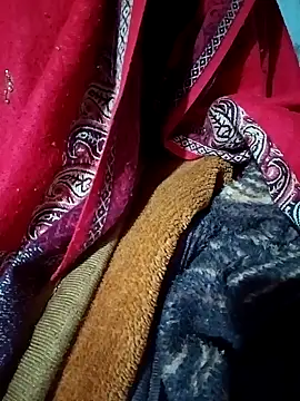 Snapshot of Lona2525 chatting on December 2025 06:34:01 PM Lona2525 online show from December 2025 06:34:01 PM