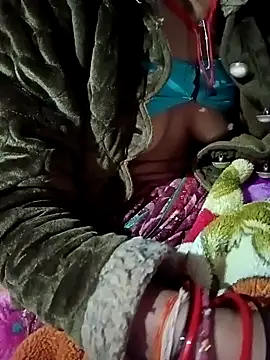 Snapshot of Lona2525 chatting on February 2026 06:34:02 PM Lona2525 online show from February 2026 06:34:02 PM