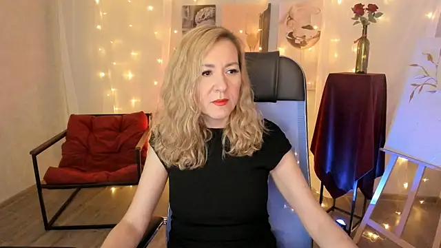 DonnaSmitth online show from February 2026 07:12:01 PM