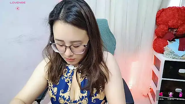 NEWONETO online show from October 2025 08:37:02 AM