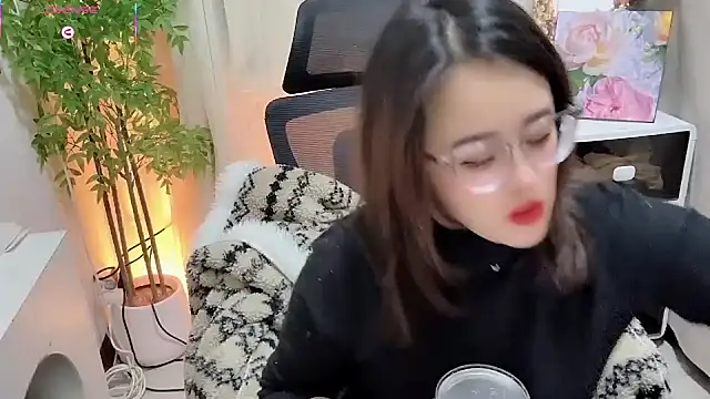 NEWONETO online show from February 2026 02:39:02 PM