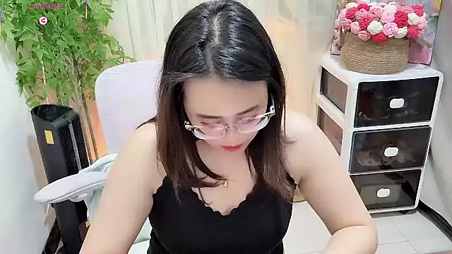 Snapshot of NEWONETO chatting on April 2026 02:48:02 PM NEWONETO online show from April 2026 02:48:02 PM