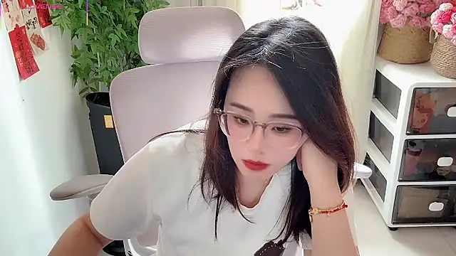 Snapshot of NEWONETO chatting on May 2026 05:12:01 AM NEWONETO online show from May 2026 05:12:01 AM