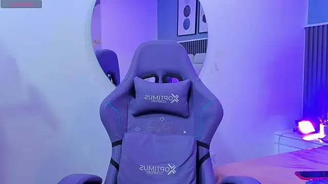 liz  cute online show from October 2025 11:52:02 AM